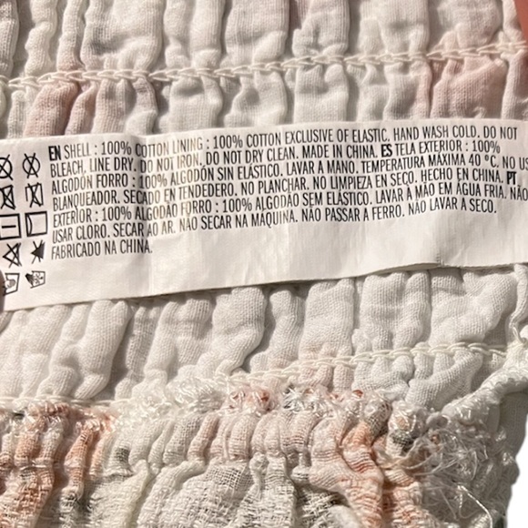 Forever 21 - Floral Cottage Smocked Crop Top - Size Medium - Picture 7 of 7